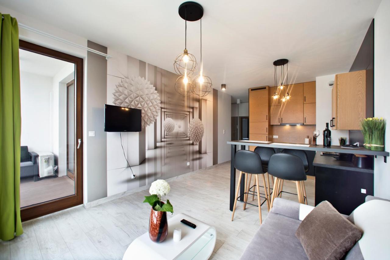 Cybernetyki 6B Serviced Accommodation Варшава Екстериор снимка
